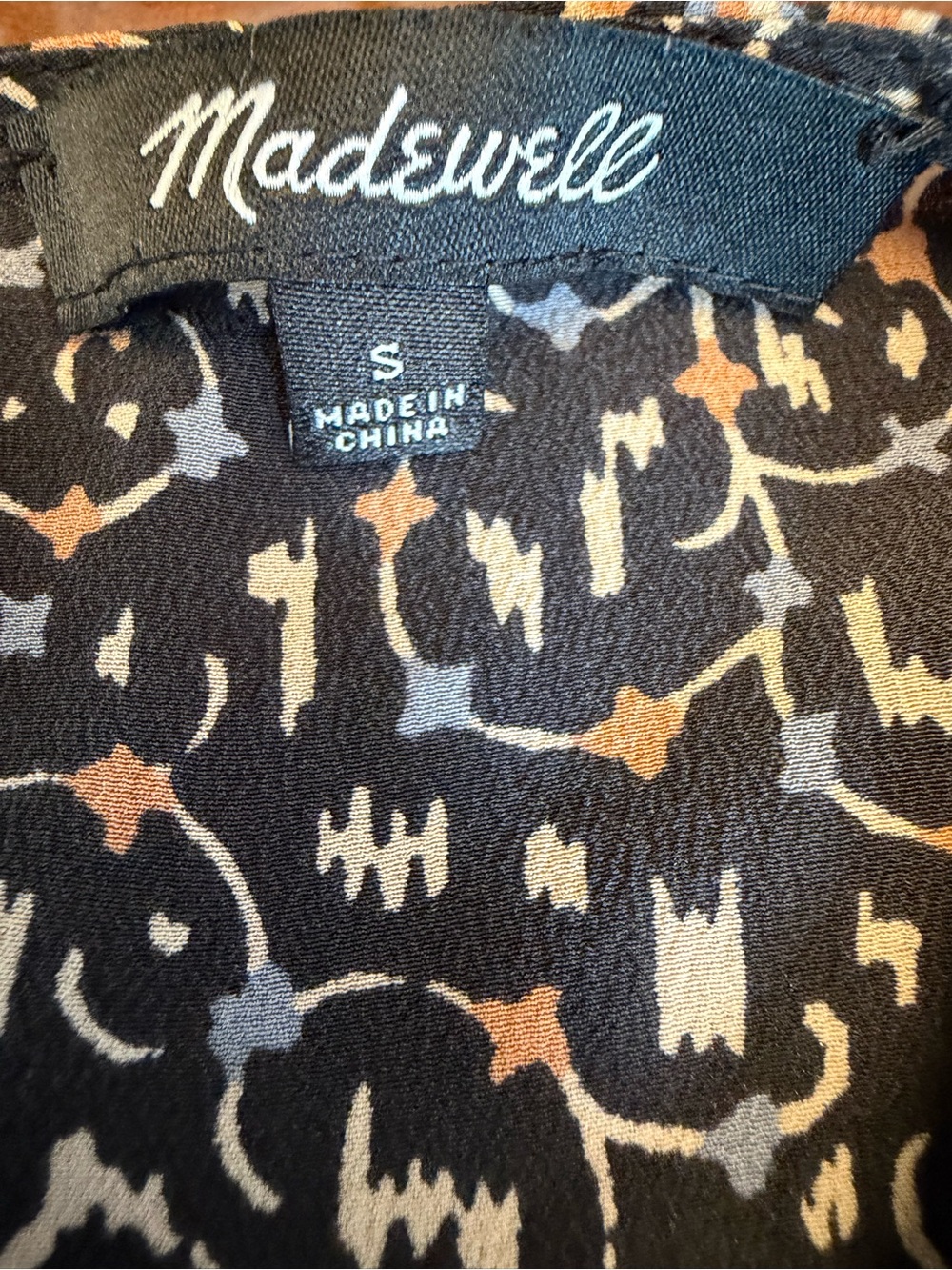 100% Silk Madewell Black Long-Sleeve Floral Peplum Tunic with Blush Accents - Picture 7 of 8